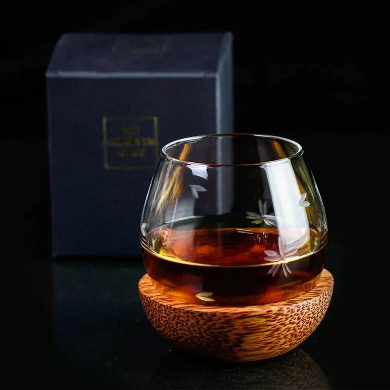 Yamazaki Home Bathroom Storage - Powolna rolka sferyczna Whisky Rock Glass