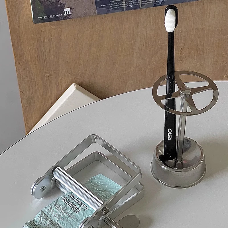 Wyciskacz do pasty do zębów ze – Zara Home Bathroom Accessories recenzja i cena